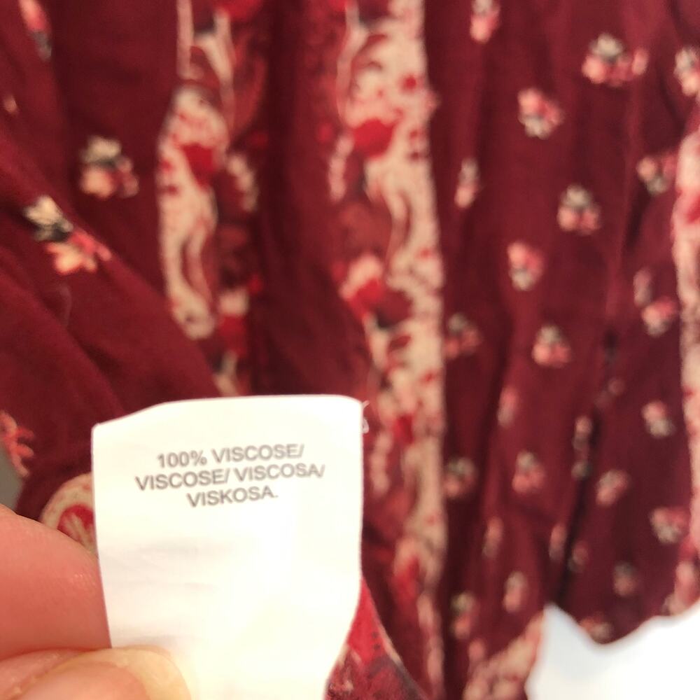 Lucky Brand - Burgundy Floral V-Neck Peasant Top -Small - Picture 8 of 8